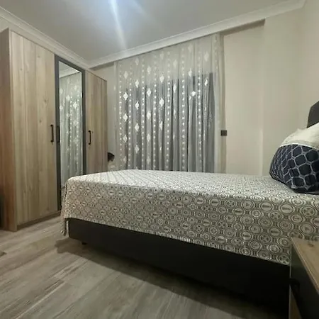 Guemuesluekte Havuzlu-bahceli-3 Yatak Odali Muestakil Vila Bodrum